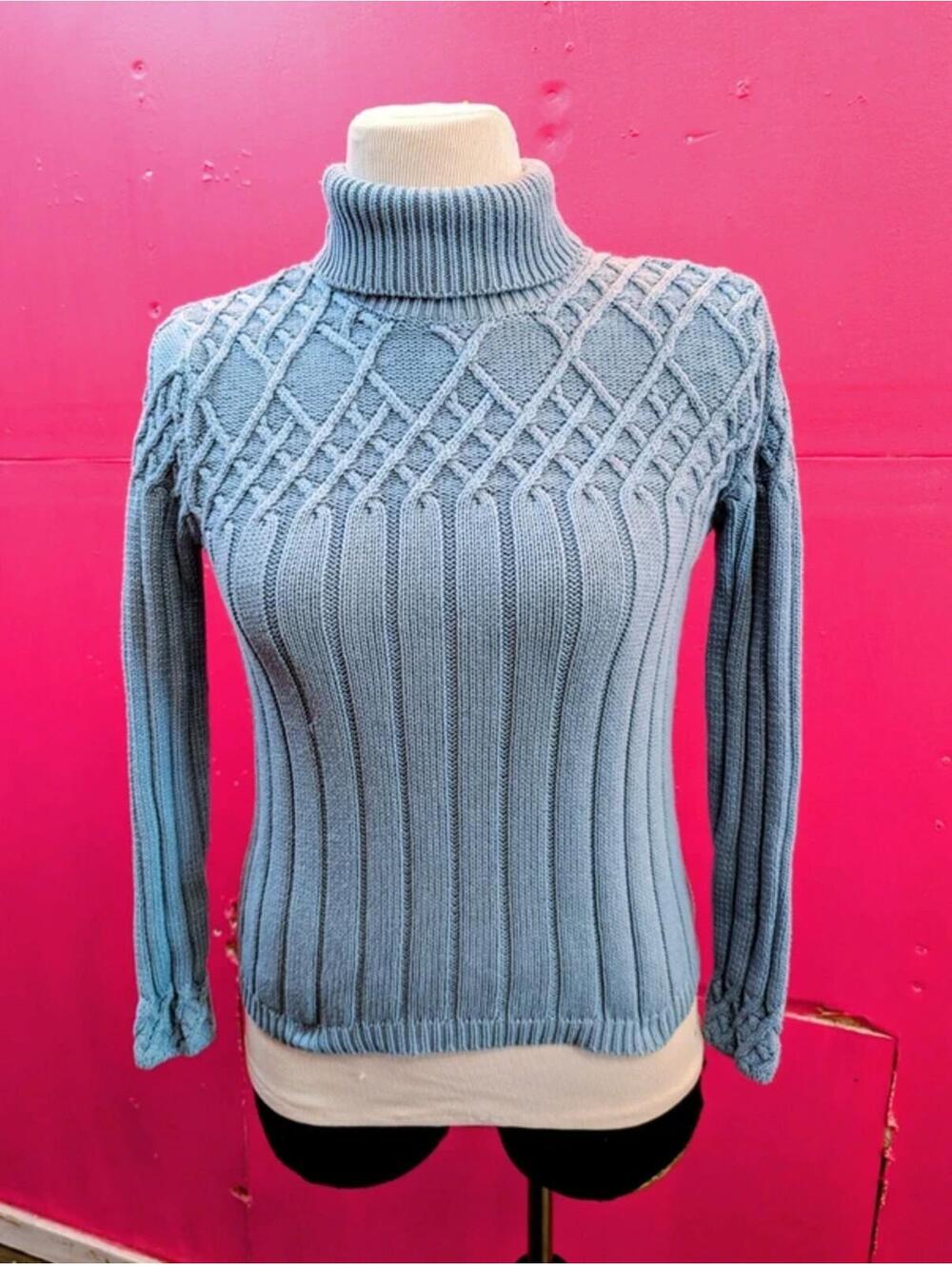 Blue 100% Cotton Cable Knit Sweater Petite M
